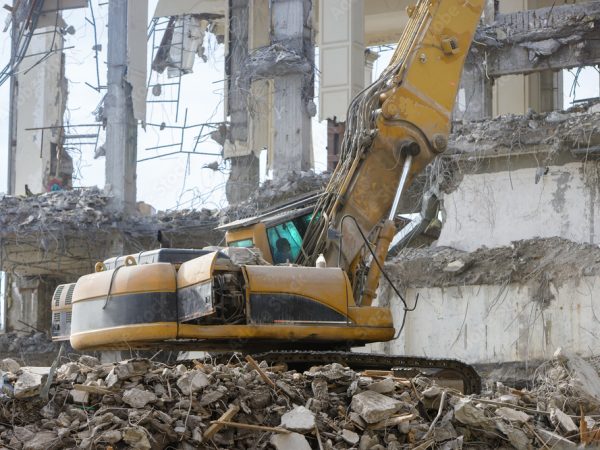 Demolition Excavators: Versatile Machines for Any Site