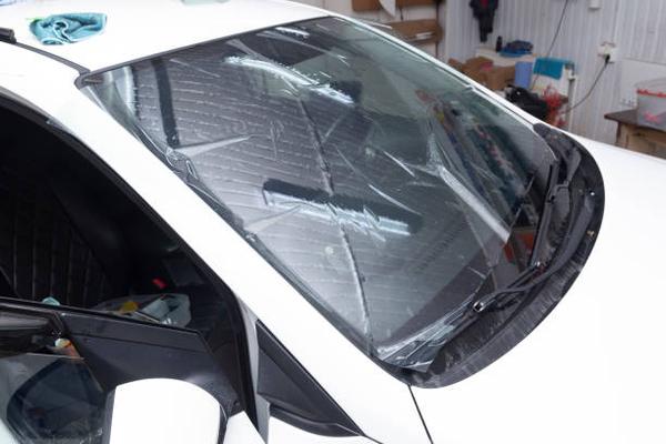 Ceramic Tint for Superior Heat and UV Protection in Louisville