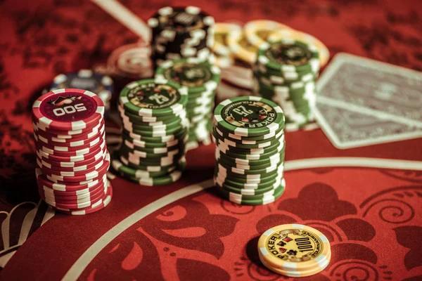 Unlock More QQSlot Bonuses Using These Smart Timing Tricks